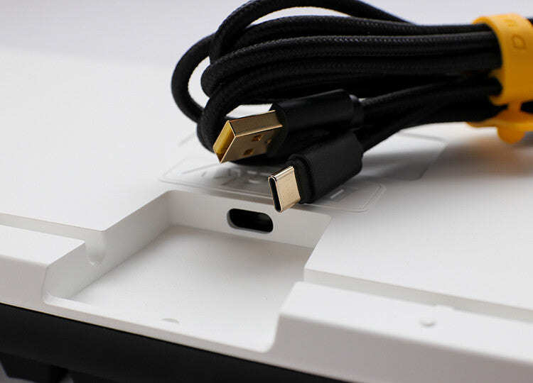 Ducky One3 Classic Full keyboard Gaming USB UK English Black, White - image 6
