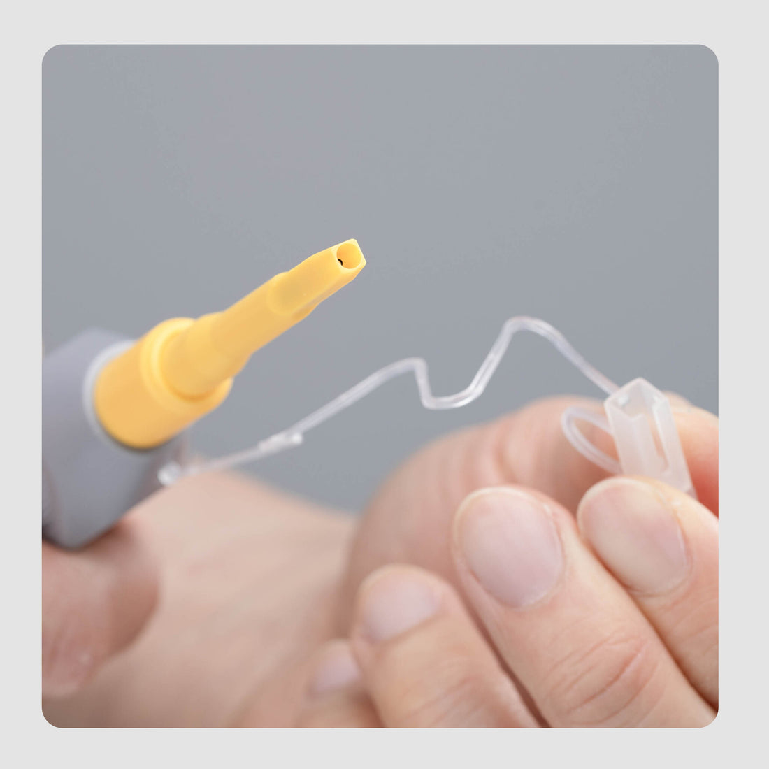 StarTech.com Fiber Optic Cleaning Pen, LC Fiber Cleaner for LC/CS Connectors and Ports, For 800+ Cleanings - image 4