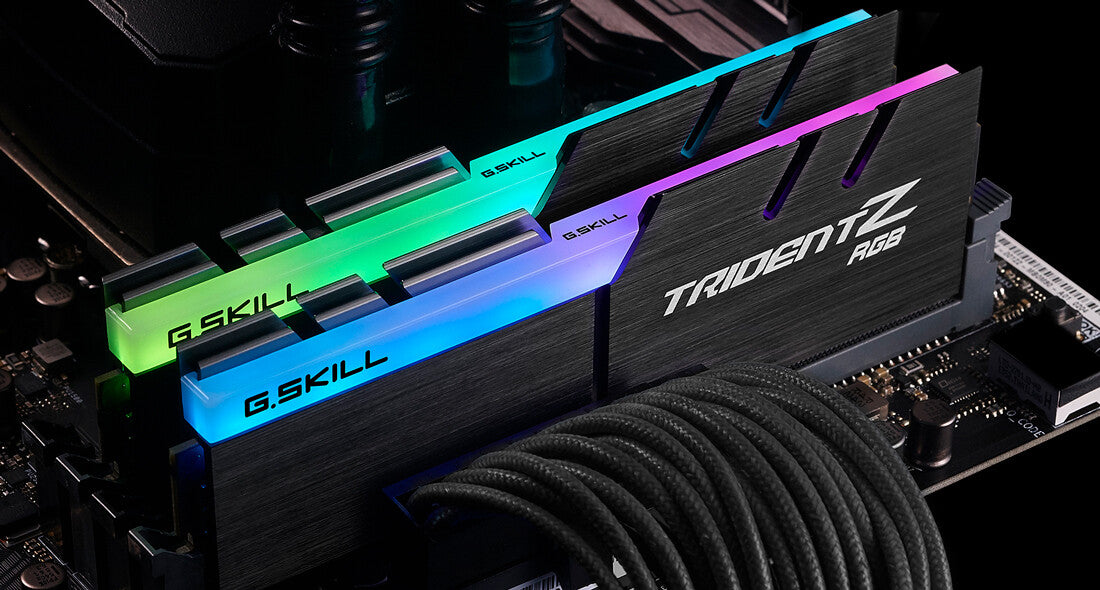 G.Skill Trident Z RGB F4-3600C18D-32GTZR memory module 32 GB 2 x 16 GB DDR4 288-pin DIMM