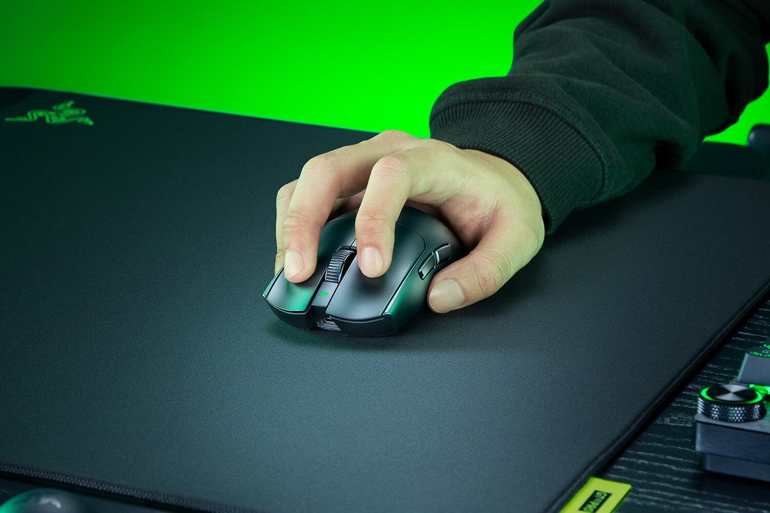 Razer Viper V4 Pro mouse Gaming Right-hand RF Wireless + USB Type-C Optical 50000 DPI - image 4