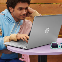 HP 17-cn0105na Intel® Core™ i5 i5-1135G7 Laptop 43.9 cm (17.3
