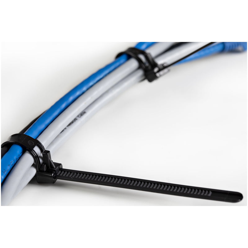 StarTech.com 5"(12cm) Reusable Cable Ties - 1/4"(7mm) wide, 1-1/8"(30mm) Bundle Dia. 50lb(22kg) Tensile Strength, Releasable Nylon Ties, Indoor/Outdoor, 94V-2/UL Listed, 100 Pack - Black