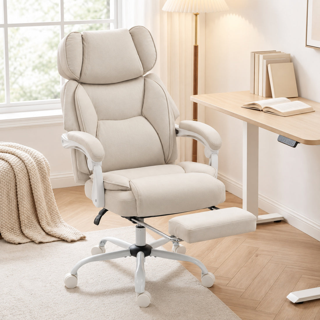HOMCOM Office Chair with Massage, Heat, Adjustable Headrest, Leathaire‌ Reclining Desk Chair with Footrest, Cream White