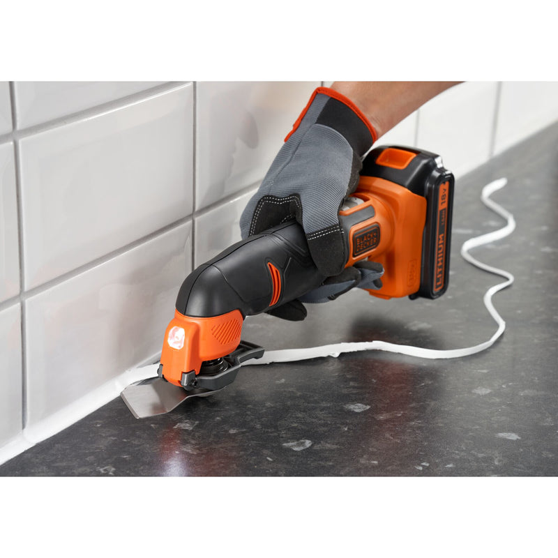 Black & Decker BDCOS18N-XJ oscillating multi-tool