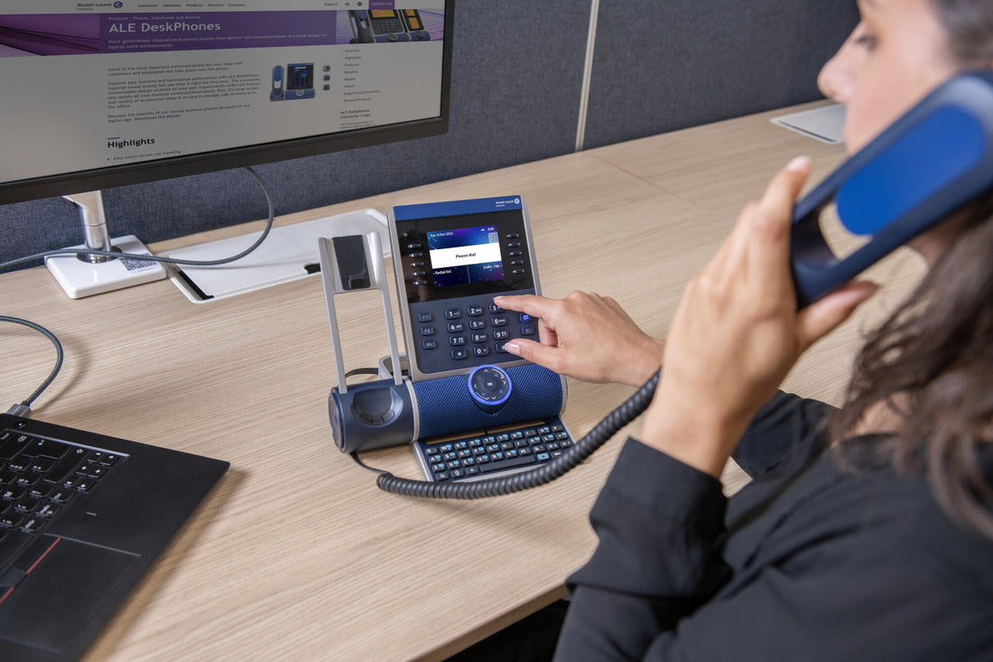Alcatel-Lucent Enterprise ALE-300 IP phone Blue LCD - image 4