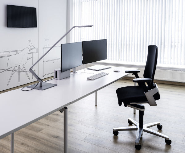 Durable Monitor mount for 2 screens - image 8
