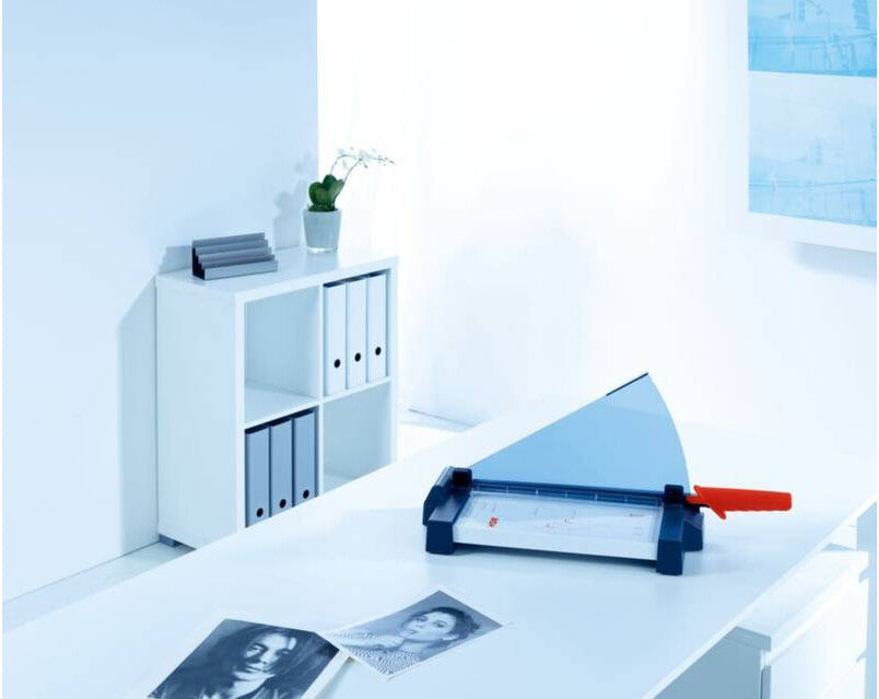 HSM G 3210 paper cutter 10 sheets - image 3