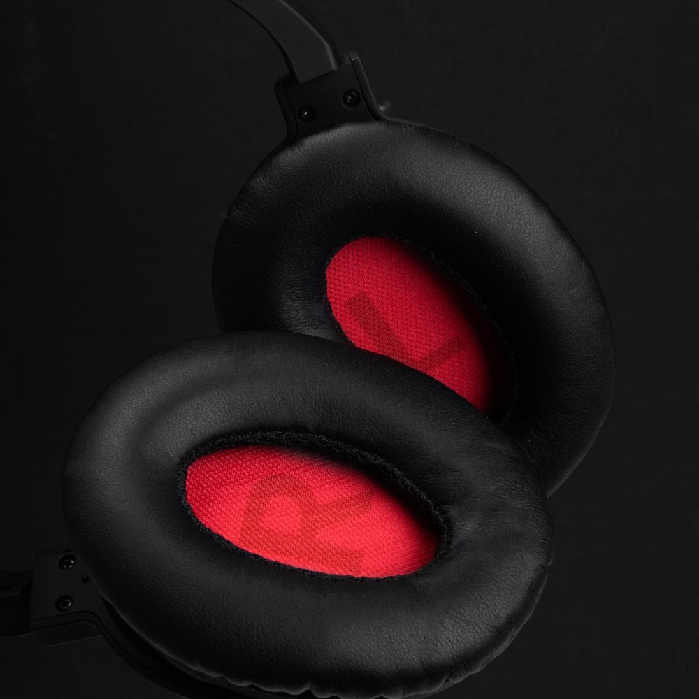 Lindy NC-60 Wired Active Noise Cancelling Headphones - image 6