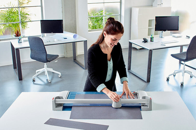 Dahle 444 PREMIUM paper cutter 67 cm 30 sheets - image 7
