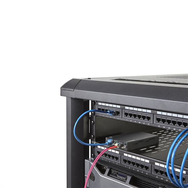 StarTech.com Gigabit Ethernet Copper-to-Fiber Media Converter - SM LC - 10 km - image 2