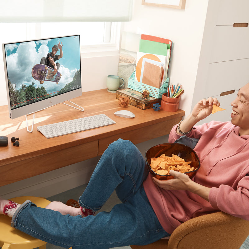 HP 24-cb0033na Intel® Celeron® J4025 60.5 cm (23.8") 1920 x 1080 pixels All-in-One PC 4 GB DDR4-SDRAM 256 GB SSD Windows 11 Home Wi-Fi 5 (802.11ac) White